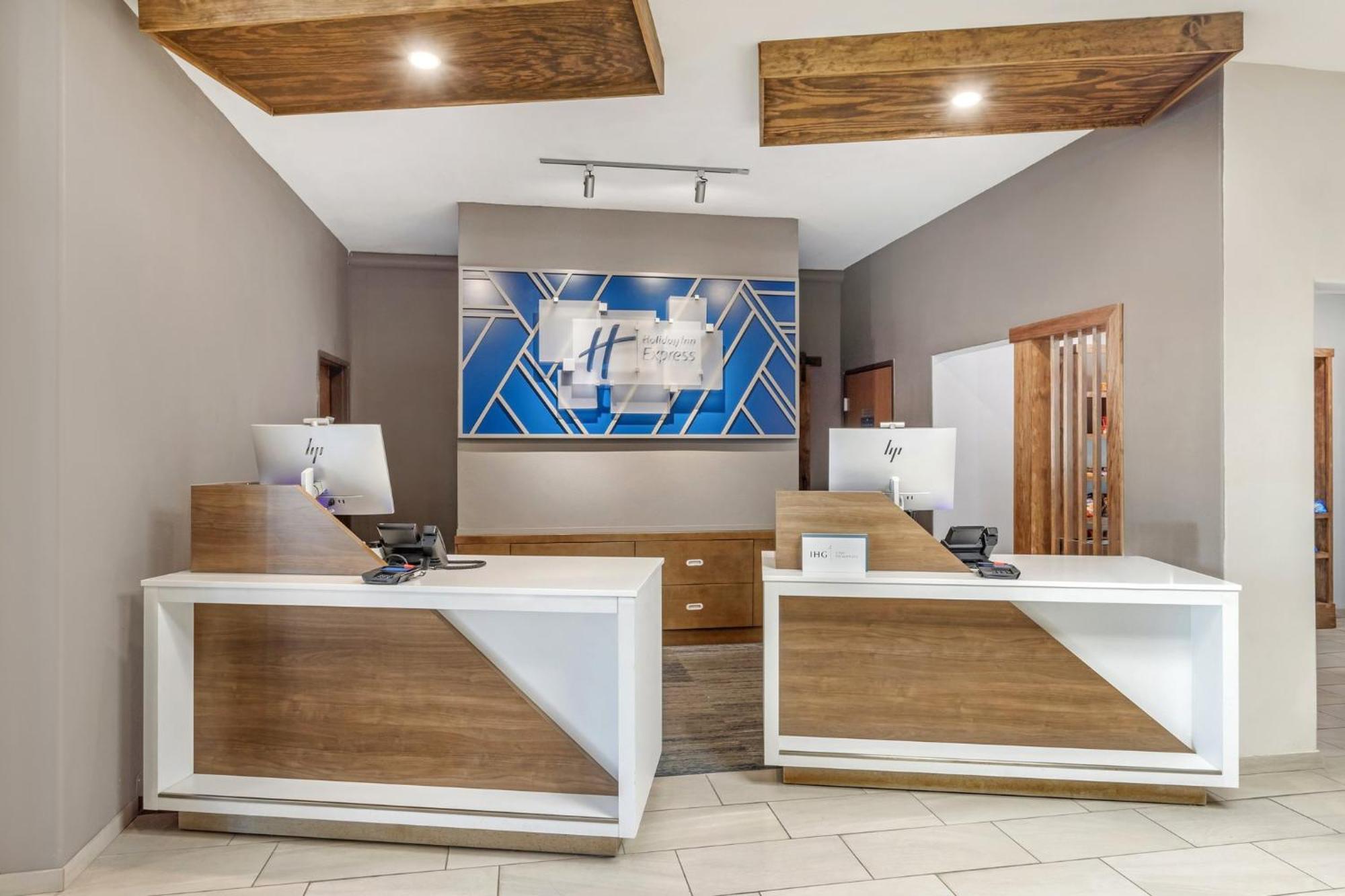 Holiday Inn Express Hotel And Suites Alice By Ihg Buitenkant foto