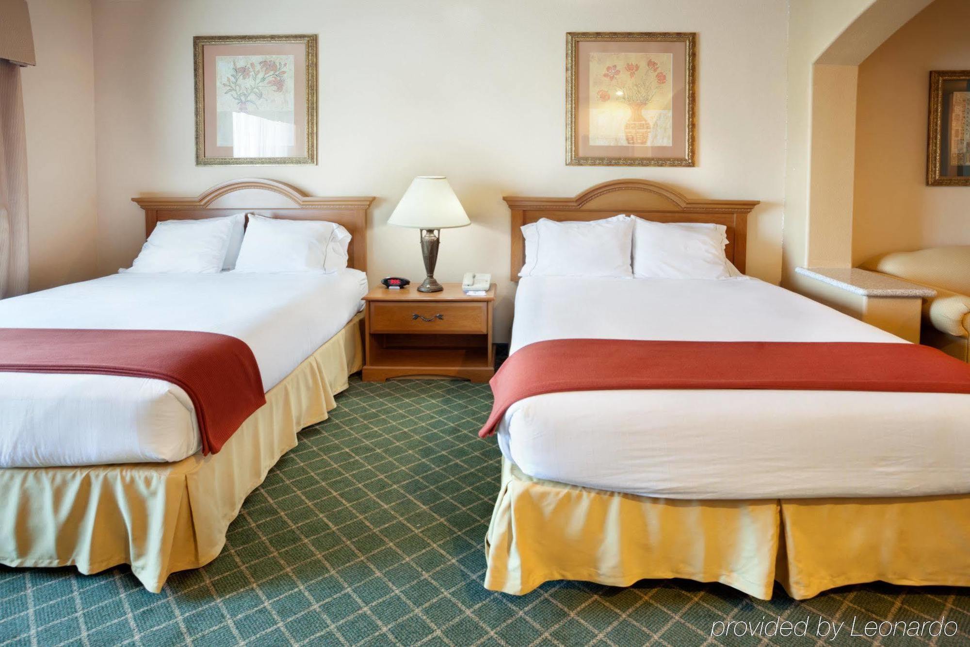 Holiday Inn Express Hotel And Suites Alice By Ihg Kamer foto