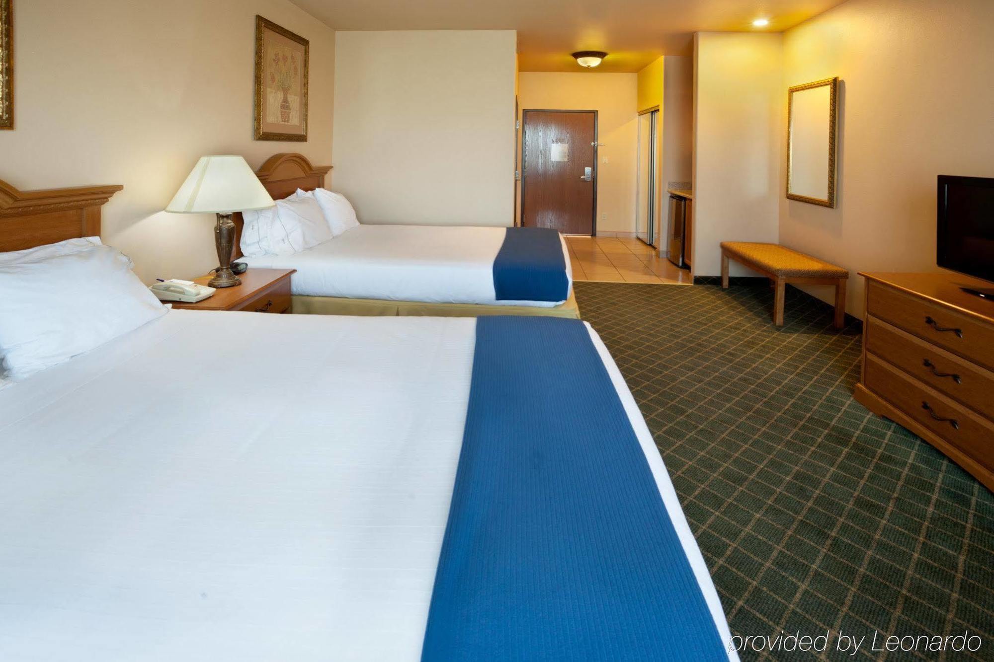 Holiday Inn Express Hotel And Suites Alice By Ihg Buitenkant foto