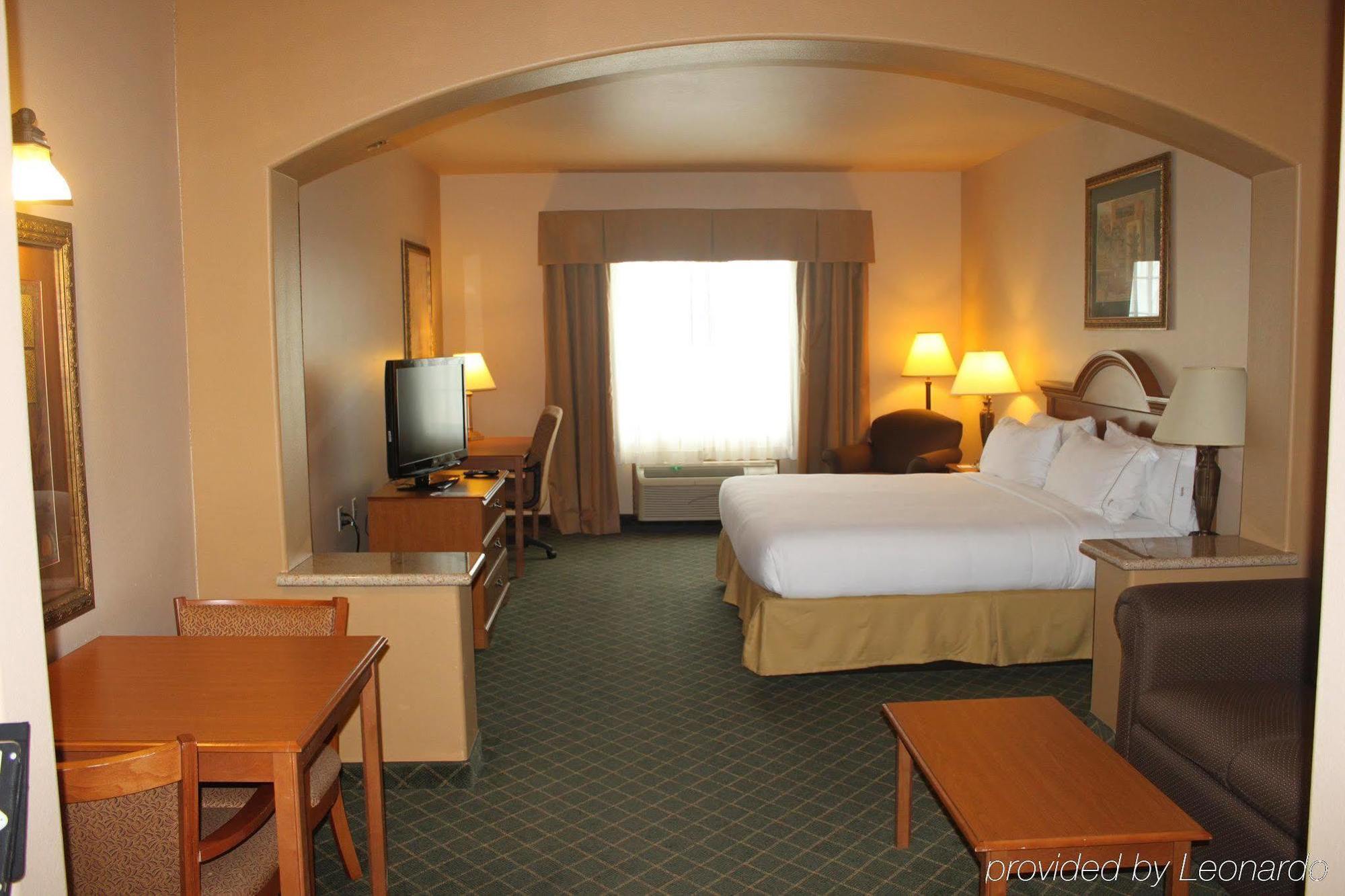 Holiday Inn Express Hotel And Suites Alice By Ihg Buitenkant foto